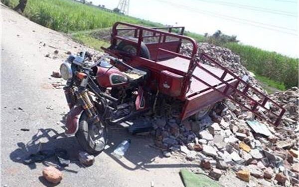 إصابة 9 أشخاص بحادث إنقلاب سيارة وتروسكيل بالبحيرة