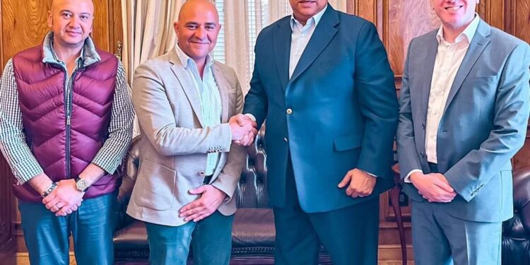 مصيلحي ونائبه عبد المجيد يتبرعا للاتحاد السكندري