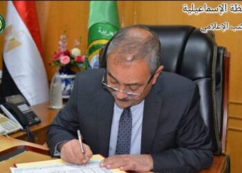 محافظ الإسماعيلية يعتمد درجات تنسيق القبول بالمدارس الثانوية