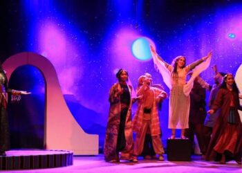 انطلاق أولى ليالى “باب عشق” على مسرح الطليعة 