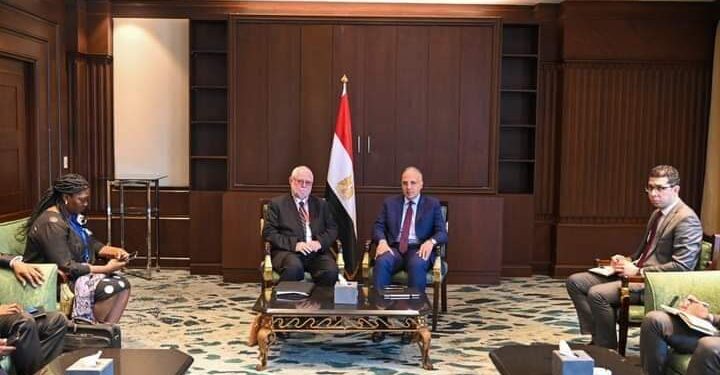 على هامش إجتماعات الجمعية العمومية للأمكاو .. الدكتور سويلم يلتقى وزير المياه الناميبي