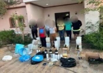 فى ضربة أمنية كبرى ضبط تشكيل عصابي بفيلا بمنشأة القناطر وبحوزتهم كمية لمخدر الايس معده للبيع بقيمة ٤٠مليون جنيه