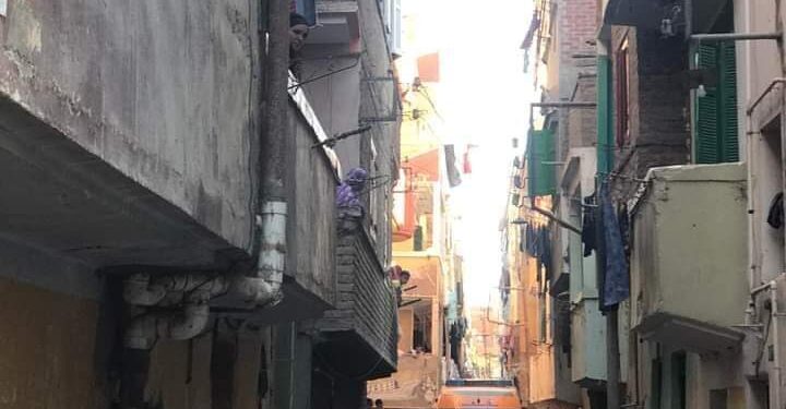 العثور على جثة سيدة مذبوحة ويديها مقطوعة داخل منزلها بالشرقية.. وجهود مكثفة لكشف الملابسات