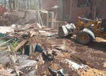 إزالة تعديات علي مساحه ٧٣ الف م٢ أراضي أملاك دولة متعدي عليها بمركز البدرشين ضمن المرحلة الثالثة للموجة الـــ 21