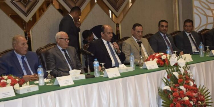 محافظ بورسعيد يشهد جلسة المنتدى الثالث لشيوخ القضاة