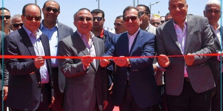 وزير البترول و محافظ الإسكندرية يفتتحان محطة غازتك بالإسكندرية