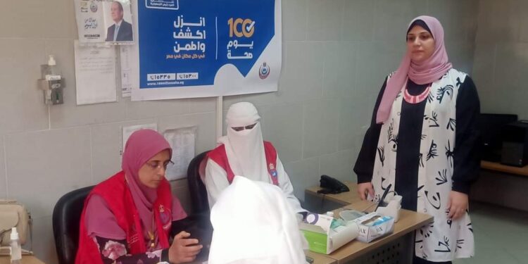 مشرفي الادارة الصحية تاني المحلة في مركز الكبد