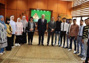 رئيس جامعة المنوفية يستقبل وفدا من طلاب الجامعات العربية  