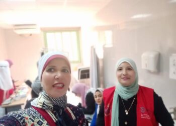 مشرفي الادارة الصحيه تاني المحله في مركز الكبد لمتابعة حملة  100 يوم صحة