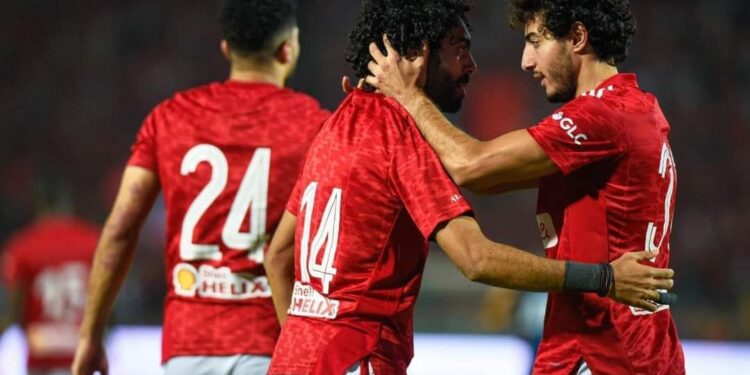 الأهلي يحتفل بعودة الدوري برباعية في مرمى الزمالك.. الأبيض يفلت من هزيمة قاسية من الشياطين الحُمر..