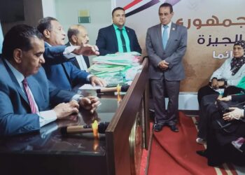 الأمين العام لحزب الشعب الجمهوري يعقد “اجتماعًا تنظيميًا”