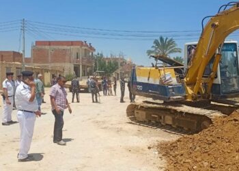 محافظ الإسكندرية: إزالة التعديات على أراضي الدولة التابعة للسكة الحديد ببرج العرب