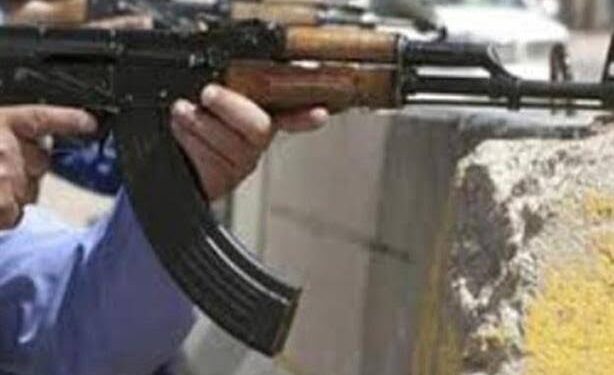 مصرع شخص إثر إطلاق الأعيرة النارية على سيارته الملاكي