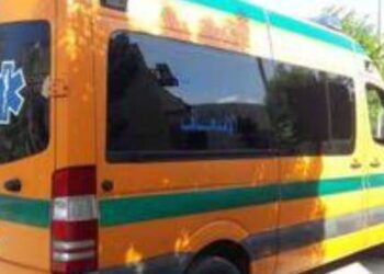 اصابه طفل باصابات خطيرة بعد أن صدمته سيارة وفرت هاربه.