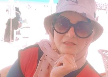 أمواج على شاطيء العمر