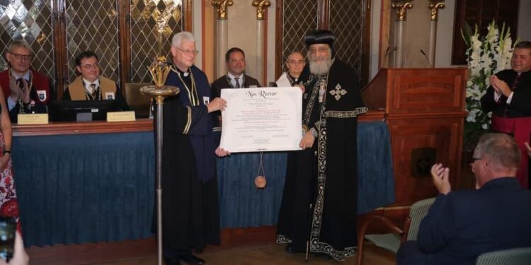 كلمة بازمان بيتر في احتفالية تسليم البابا تواضروس الدكتوراه