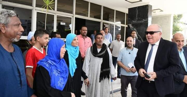 محافظ قنا يستقبل الفوج الرابع من ذوى الهمم