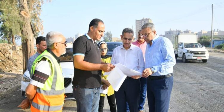 محافظ الغربية يتابع مشروعات الرصف والتطوير صباح اليوم