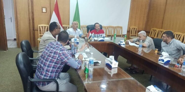 شعبة الأسماك بالإسماعيلية تناقش شكاوي التجار