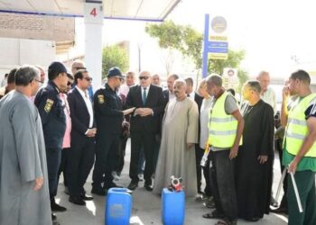 الداودي يطمئن علي تطبيق إجراءات السلامة  بمحطة وقود المعنا