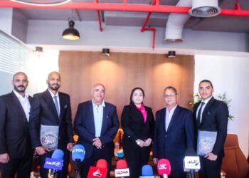 زينب عبد الباري المرأة الحديدية!!