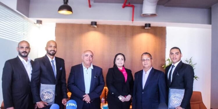 زينب عبد الباري المرأة الحديدية!!