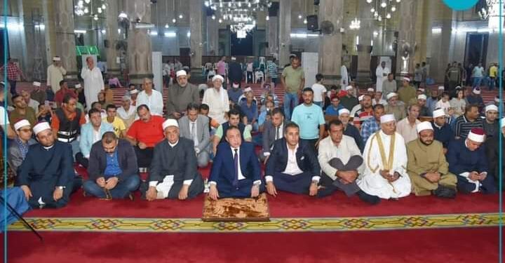 اللواء محمد الشريف يحتفل بالمولد النبوي بمسجد المرسي أبو العباس