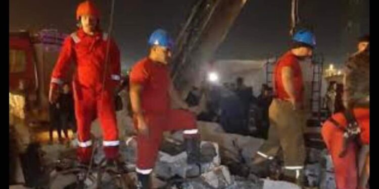 أبوالياسين يقدم العزاء في ضحايا محافظة نينوي بالعراق