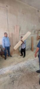 استجابة لشكاوى المواطنين غلق وتشميع ورشة نجارة تتعدي علي الطريق العام وتحدث ضوضاء بالعمرانية