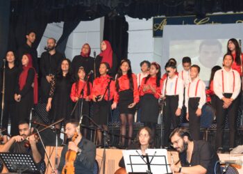 في حب مصر.. فرقة نغم تشعل مسرح مركز الحرية للإبداع