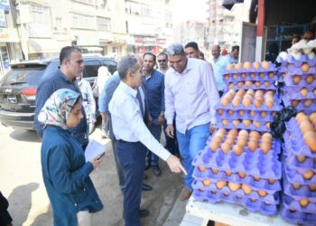 رحمي يتفقد منافذ ومعارض بيع السلع الغذائية بأسعار مخفضة