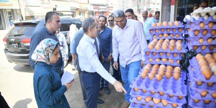 رحمي يتفقد منافذ ومعارض بيع السلع الغذائية بأسعار مخفضة