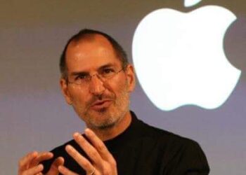 ستيف جوبز أسم على مسمى.. 12 عاماً على رحيله