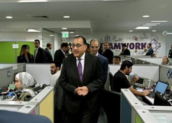 رئيس الوزراء يختتم جولته اليوم بالقرية الذكية