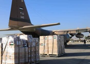 الأردن يرسل مساعدات إنسانية إلى سكان قطاع غزة