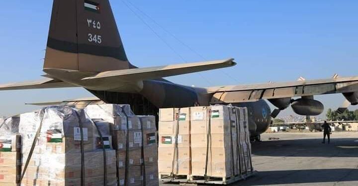 الأردن يرسل مساعدات إنسانية إلى سكان قطاع غزة