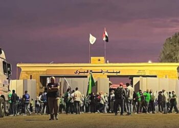 عاجل:- انفجار وسماع أصوات سيارات إسعاف قرب معبر رفح