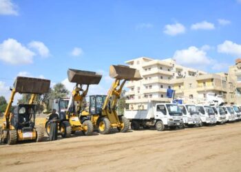 محافظ الغربية يتفقد اصطفاف معدات قطور وبسيون