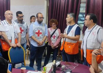 تعرض محيط مستشفي القدس إلي قصف عنيف