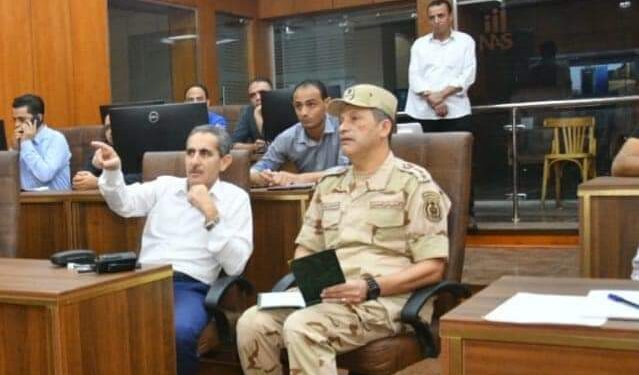 محافظ الغربية يشهد تجربة إخلاء المدرسة النسيجية بطنطا