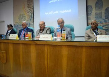 ندوة بكلية الصيدلة جامعة الإسكندرية بمناسبة ذكرى أكتوبر