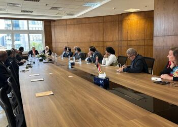 استعراض برنامج رد الأعباء التصديرية أمام شعبة المصدرين