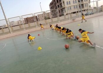 تدريب الفتيات في كرة السلة Her World بالصالة المغطاة بالغردقة
