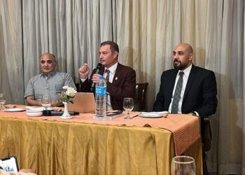 توقيع كتاب «موسوعة الأوسمة والنياشين المصرية»