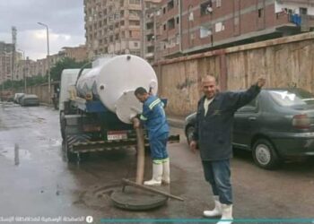 محافظ الإسكندرية يتابع تداعيات حالة عدم الاستقرار في الأحوال الجوية