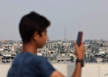 الـ “eSIM”.. تقنية تنجح في إعادة ربط سكان غزة بالعالم