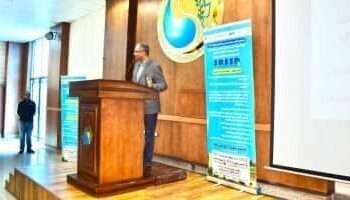 إسماعيل يتفقد مشروعات الصرف الصحى