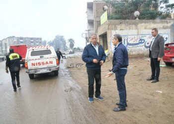 رحمي يتابع رفع نواتج الامطار بمركز ومدينة كفر الزيات