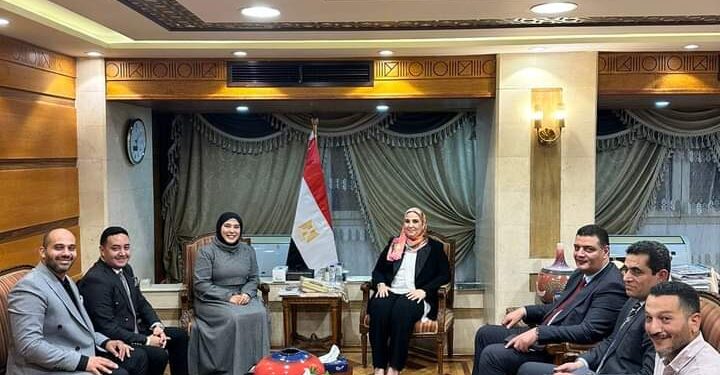 سمر نديم فى ضيافة الدكتورة نيفين القباچ وزيرة التضامن الإجتماعى