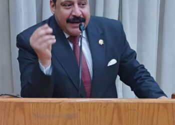 السيسي يقود نهضة مصر الحديثة في الداخل والخارج